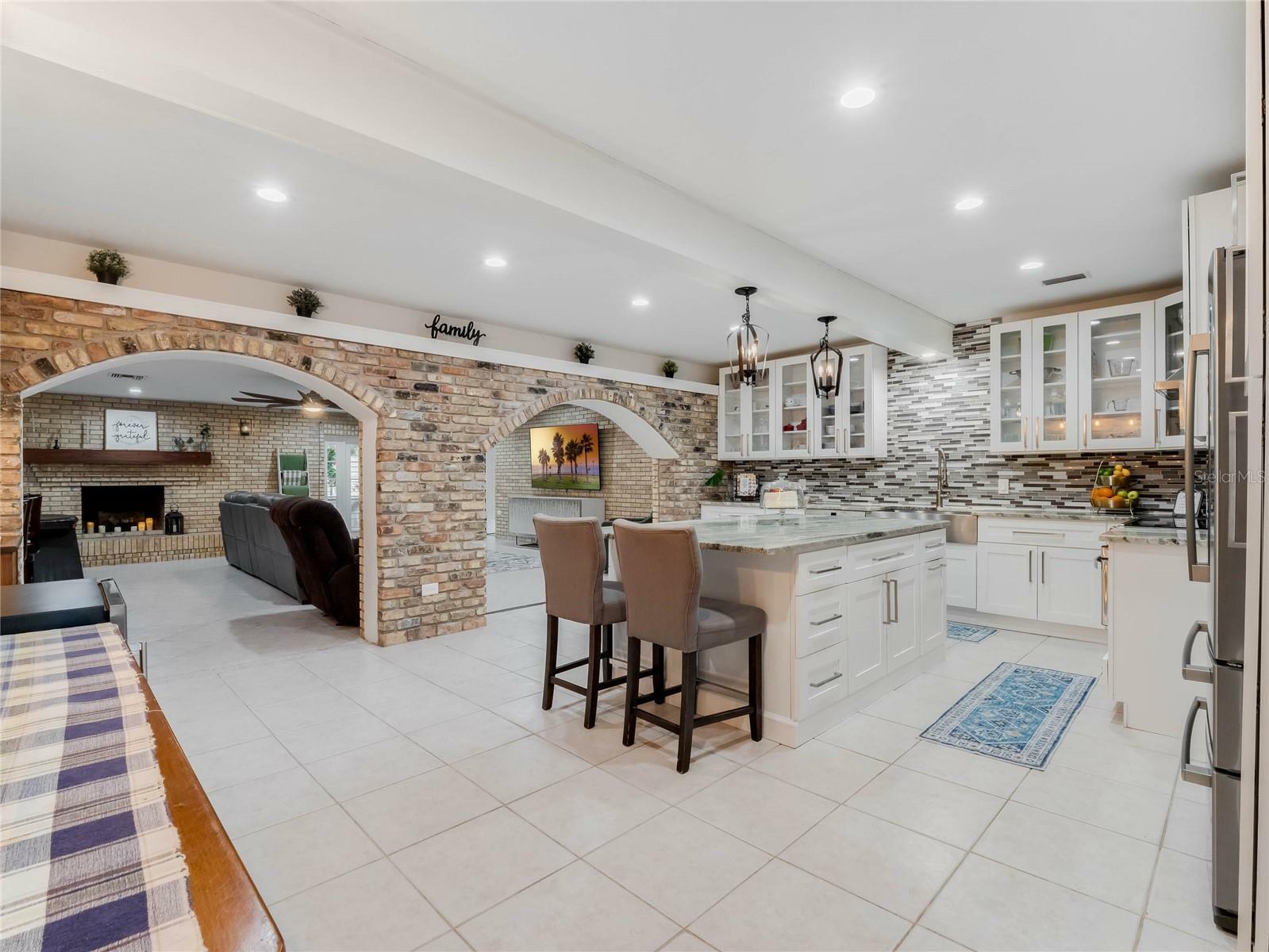 Property Photo: 11154 Park Avenue FL 34786