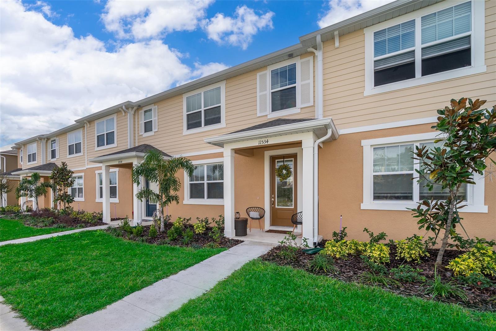 Property Photo: 11534 Buoy Point Place FL 32832