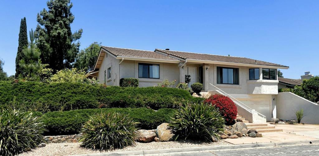 Property Photo:  10138 Sage Hill Way  CA 92026 