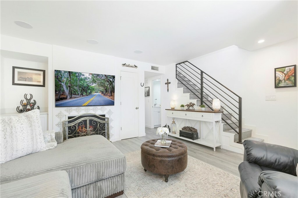 Property Photo:  946 W 220th Street 107  CA 90502 