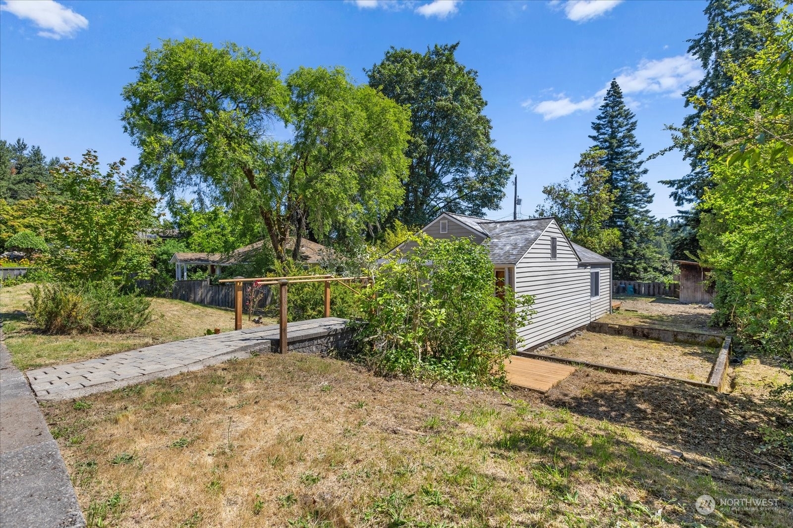 Property Photo:  16260 9th Avenue NE  WA 98155 