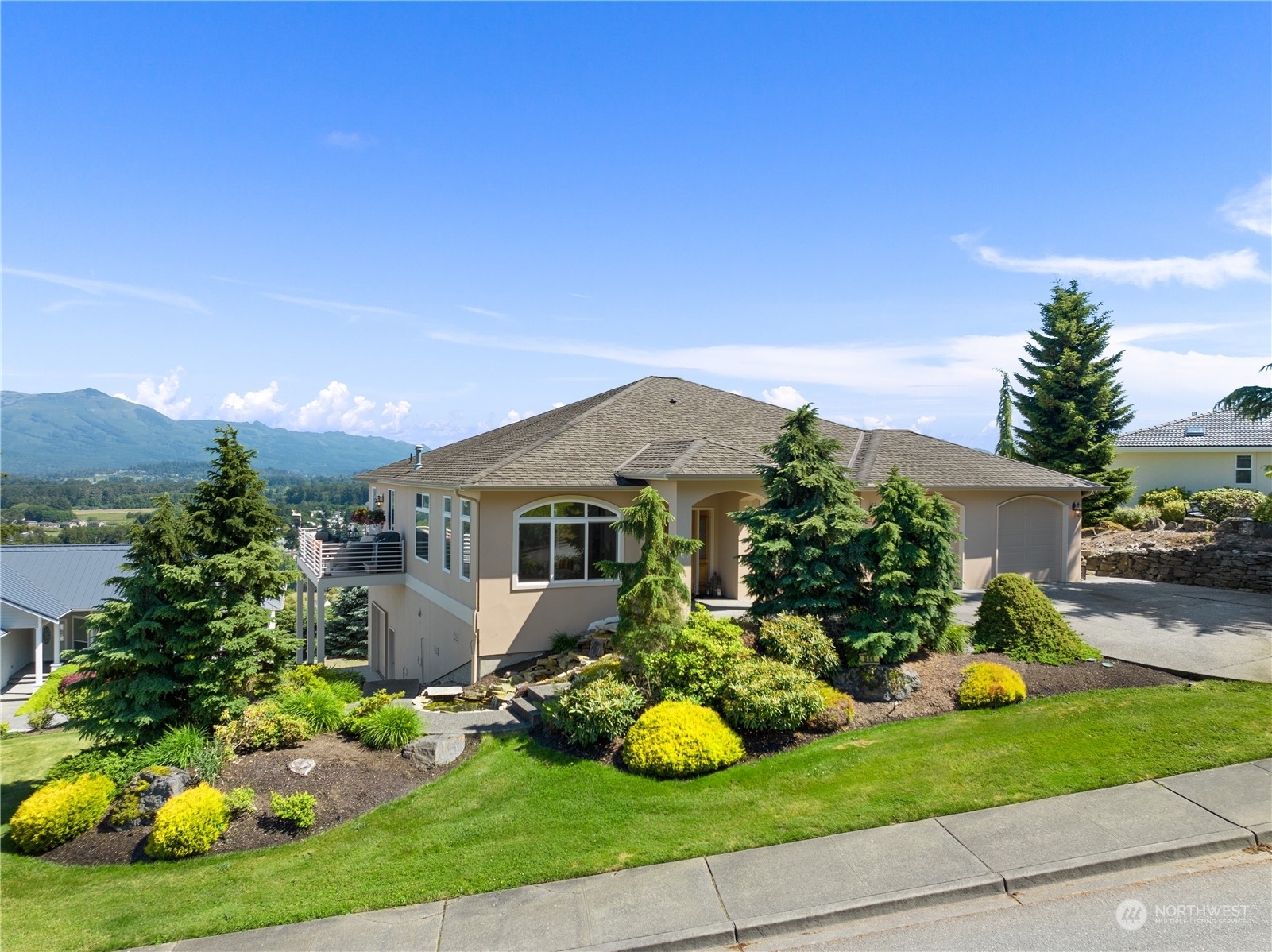 Property Photo:  944 Burlington Heights Drive  WA 98233 