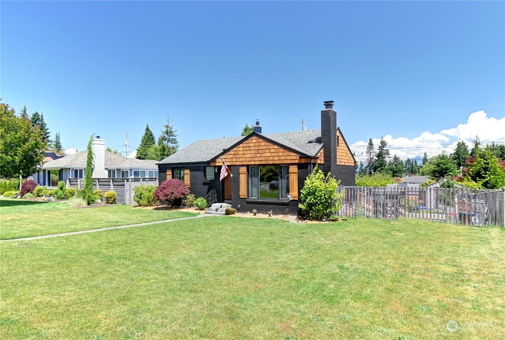 Property Photo:  4905 Delaware Avenue  WA 98203 