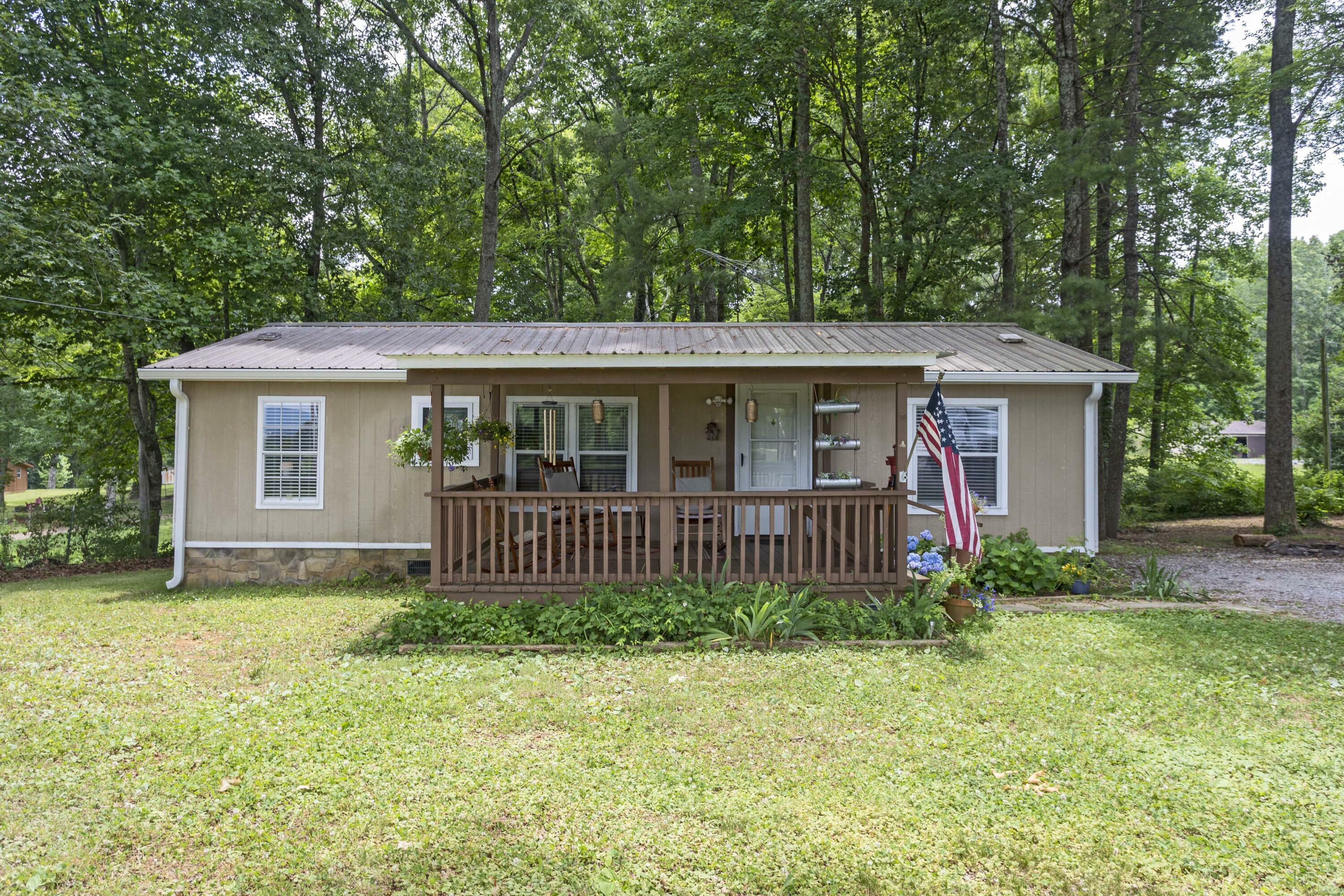 2886 Possum Trot Road  Grandview TN 37337 photo