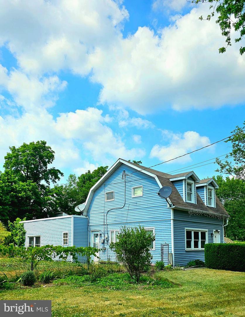 Property Photo:  10138 Jonestown Road  PA 17028 