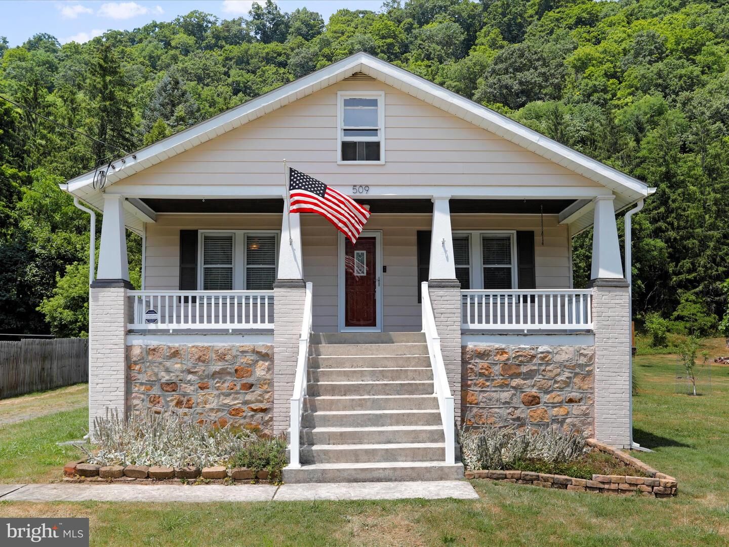 Property Photo:  509 Maryland Street  MD 21502 