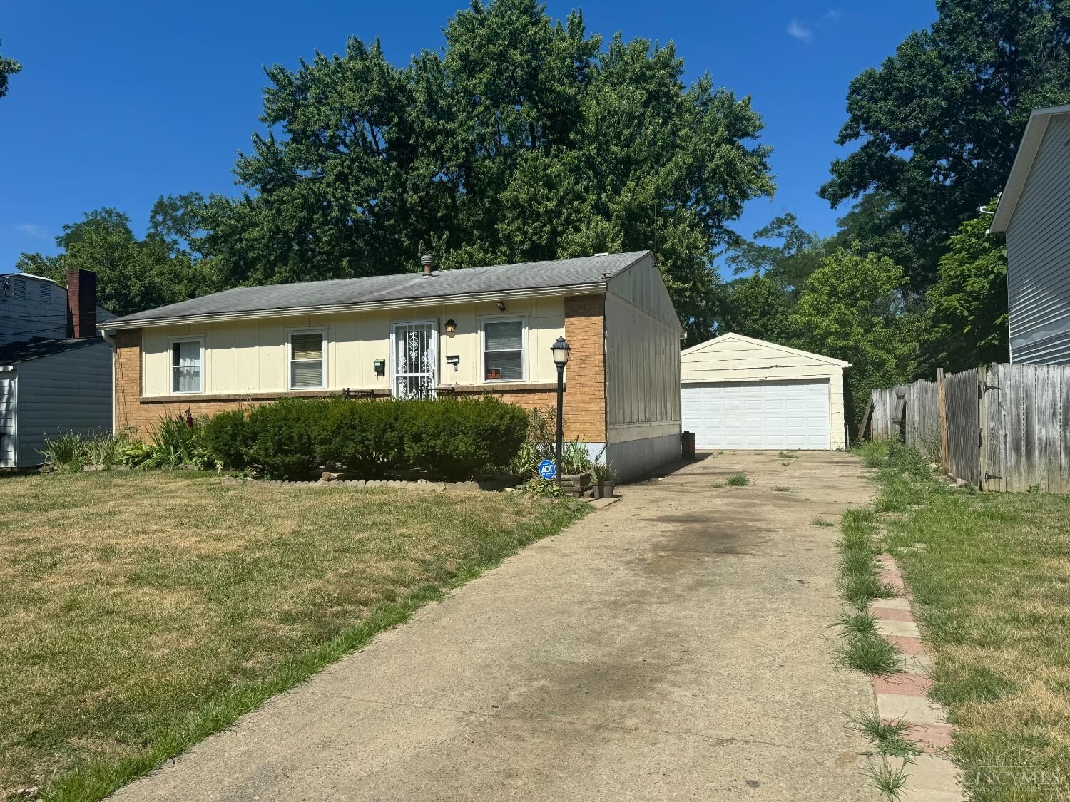 Property Photo:  9712 Dunraven Drive  OH 45251 