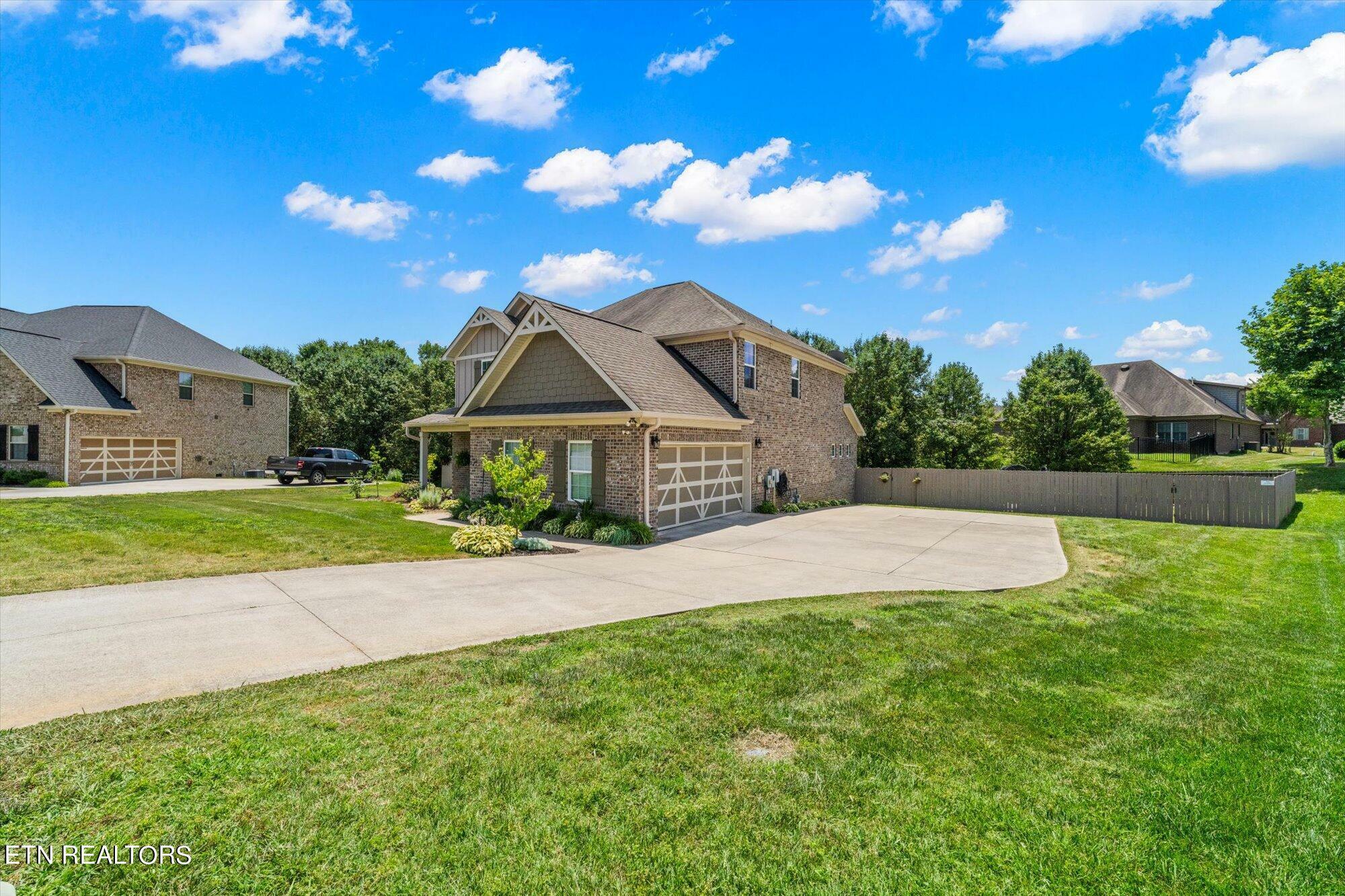 Property Photo:  811 Yosemite Drive  TN 37771 