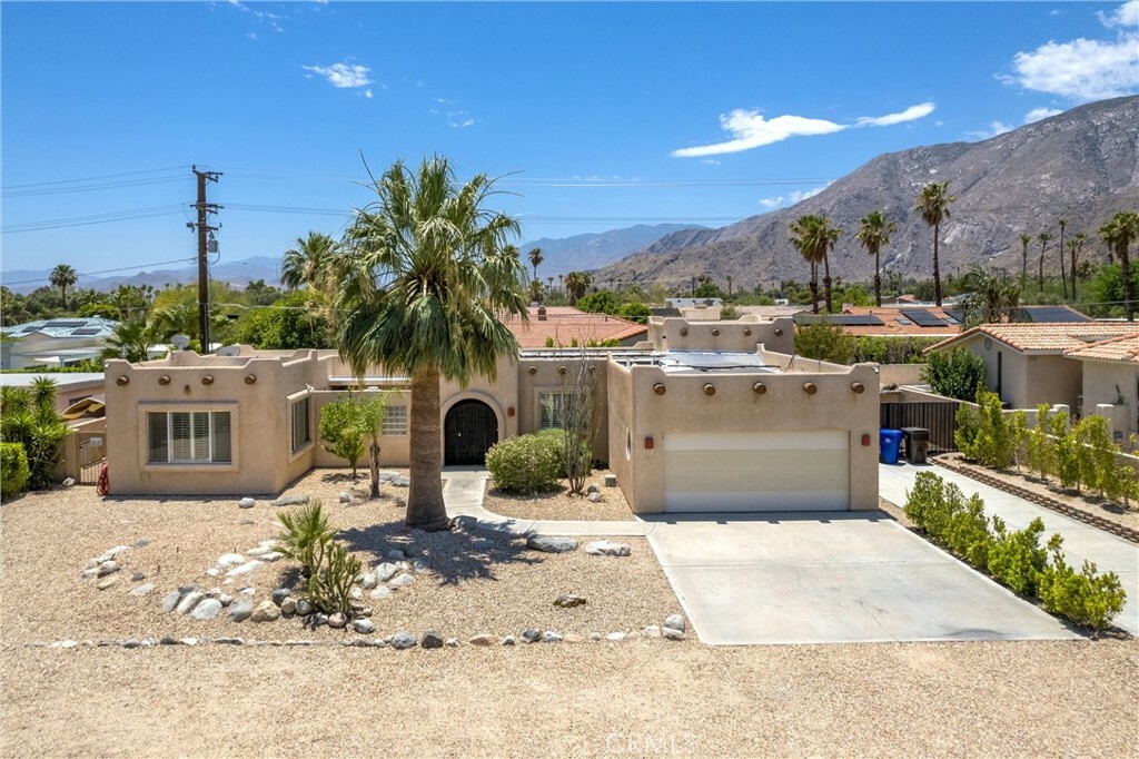 Property Photo:  335 W Yorba Road  CA 92262 