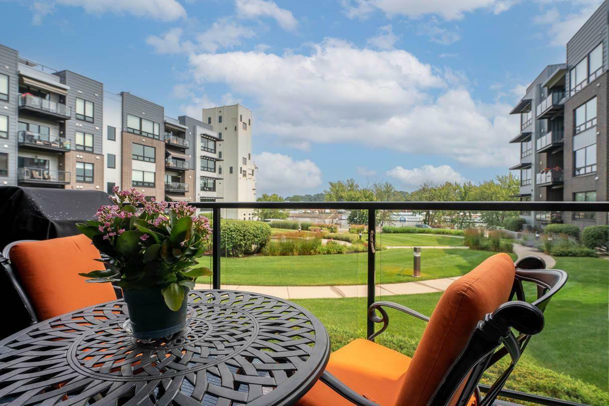 Property Photo: 284 Spring Street 110 MN 55102
