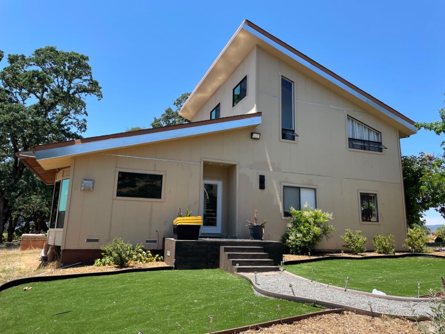 Property Photo:  2786 2786 Black Bart Trail  CA 95470 