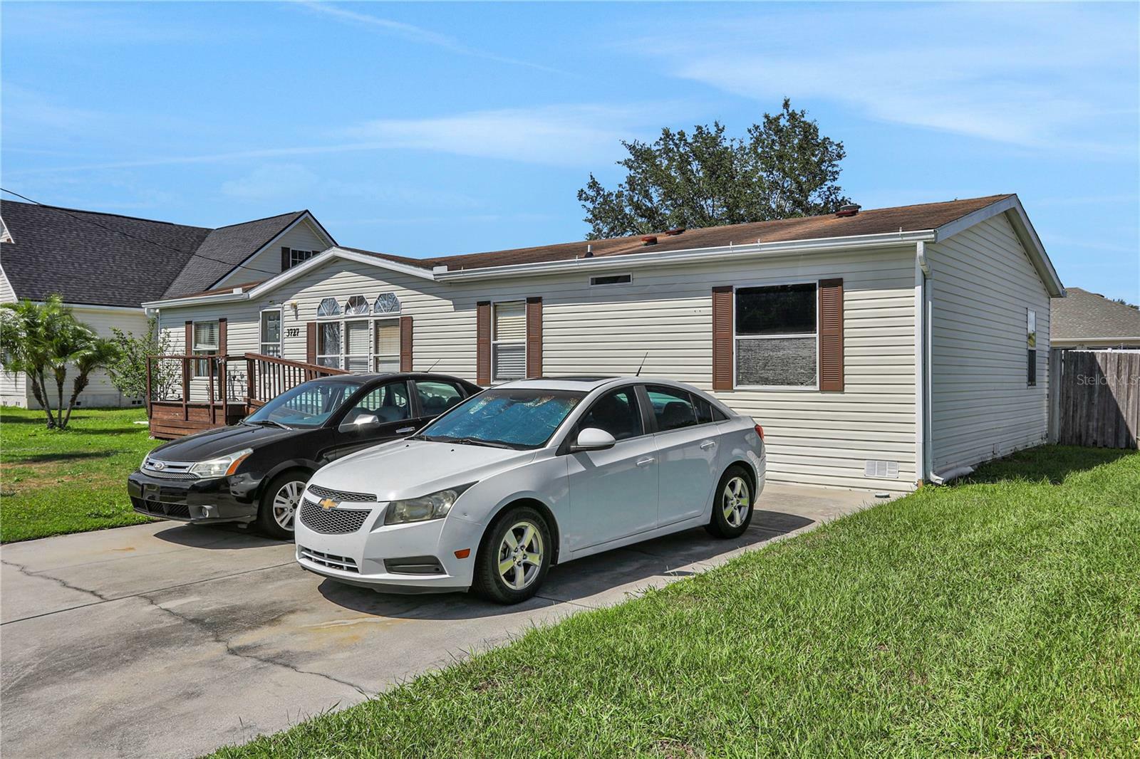Property Photo: 3727 Dawn Avenue FL 34744