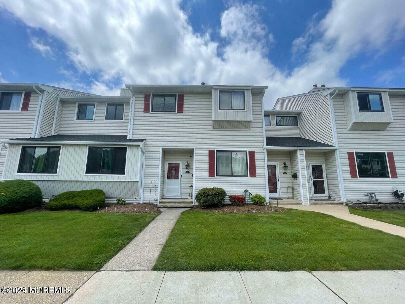 Property Photo:  562 Clubhouse Drive  NJ 07748 