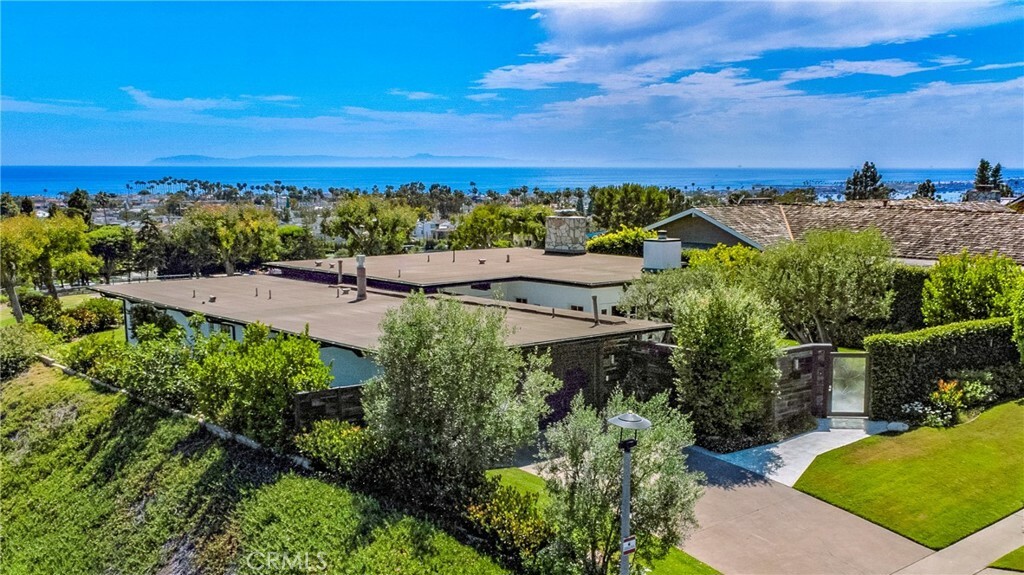 3007 Harbor View Drive  Corona Del Mar CA 92625 photo