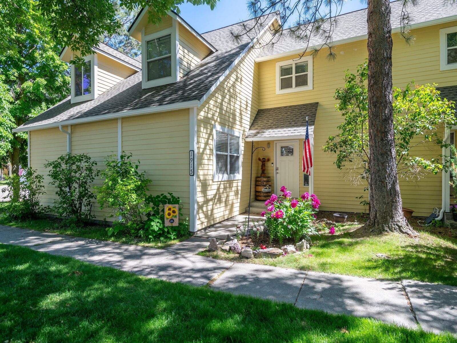 Property Photo:  1915 E Broadway Street  MT 59802 