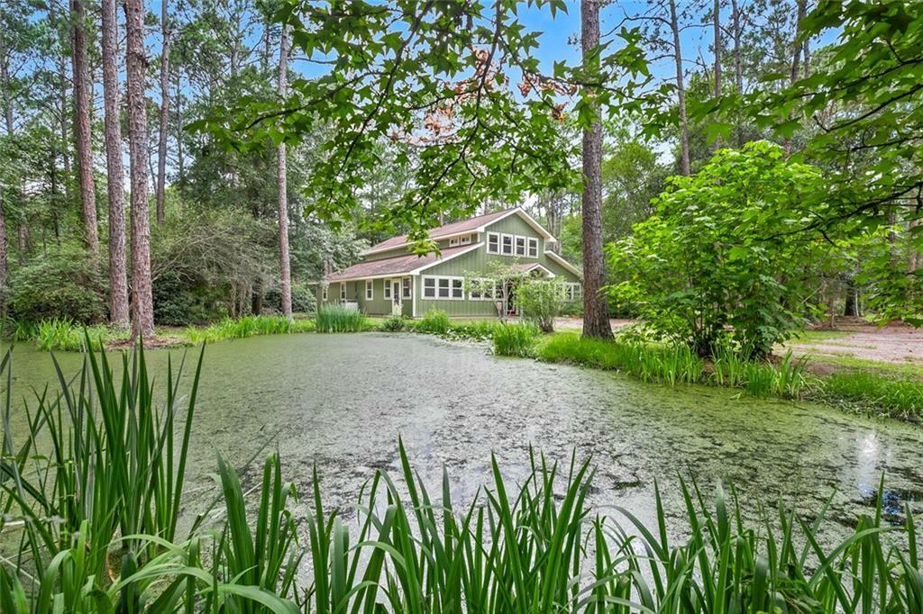 Property Photo:  611 Perrilloux Road  LA 70447 