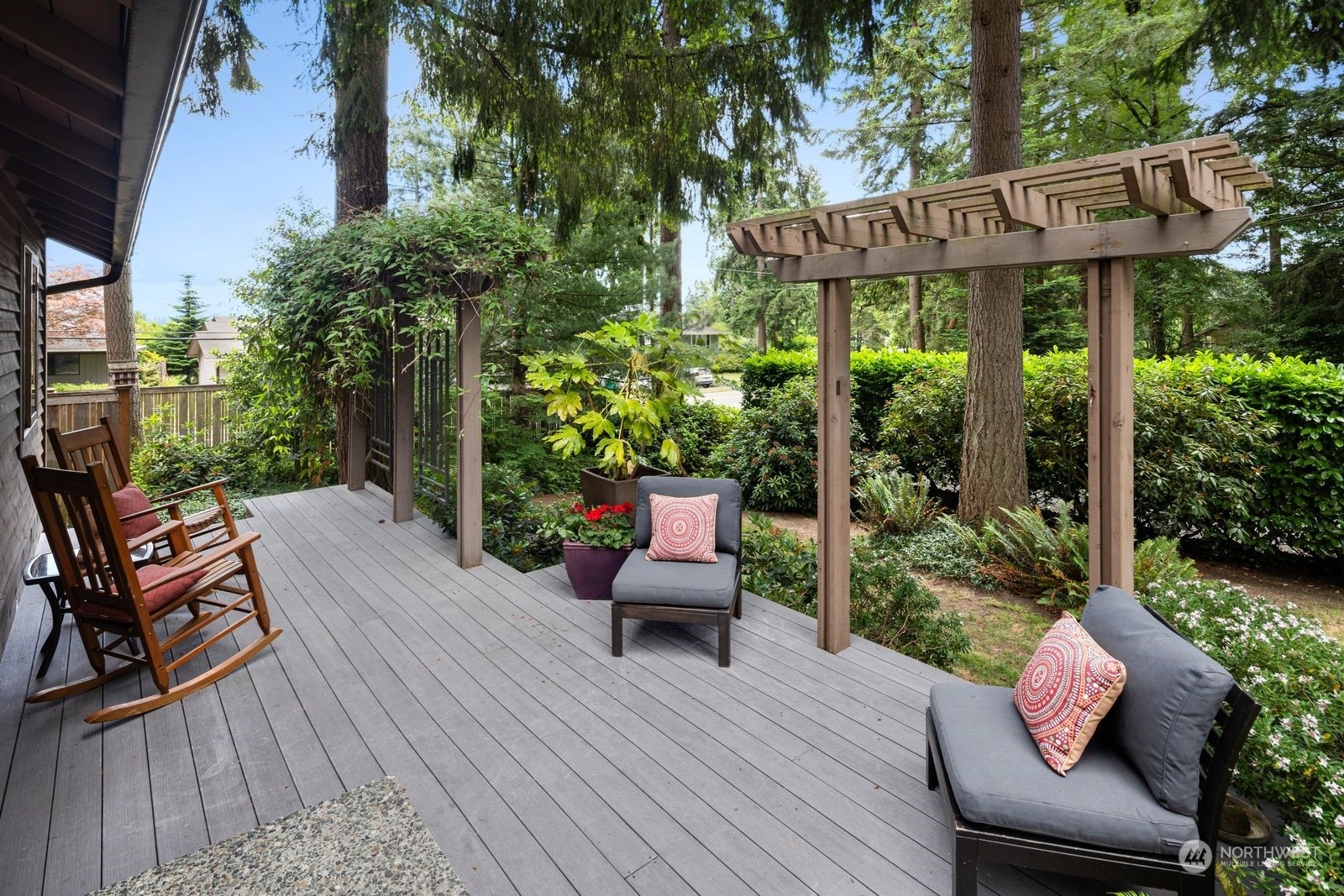 Property Photo:  24008 23rd Avenue W  WA 98021 