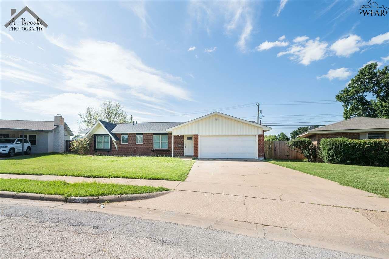 Property Photo:  4637 Cascades Drive  TX 76310 