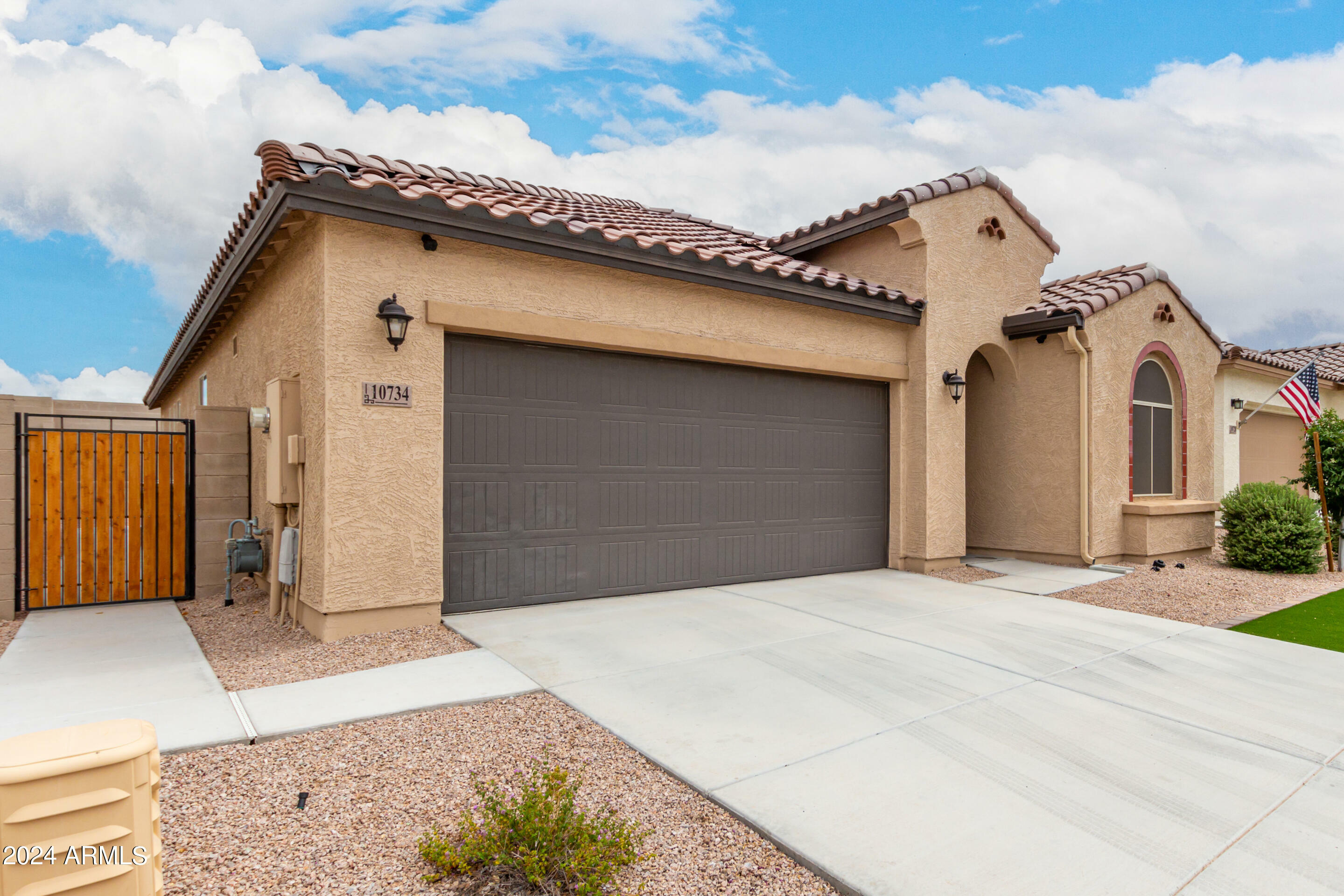 Property Photo:  10734 W Sierra Pinta Drive  AZ 85373 