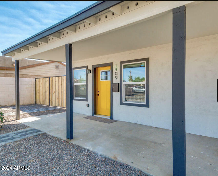 Property Photo:  1909 E Cypress Street  AZ 85006 