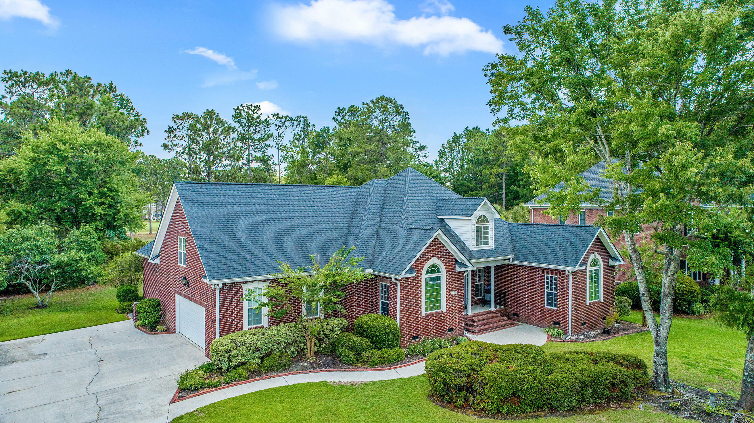 Property Photo:  408 Glen Eagles Drive  SC 29483 