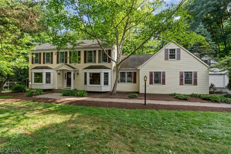 Property Photo:  8 Sunrise Ct  NJ 07871 