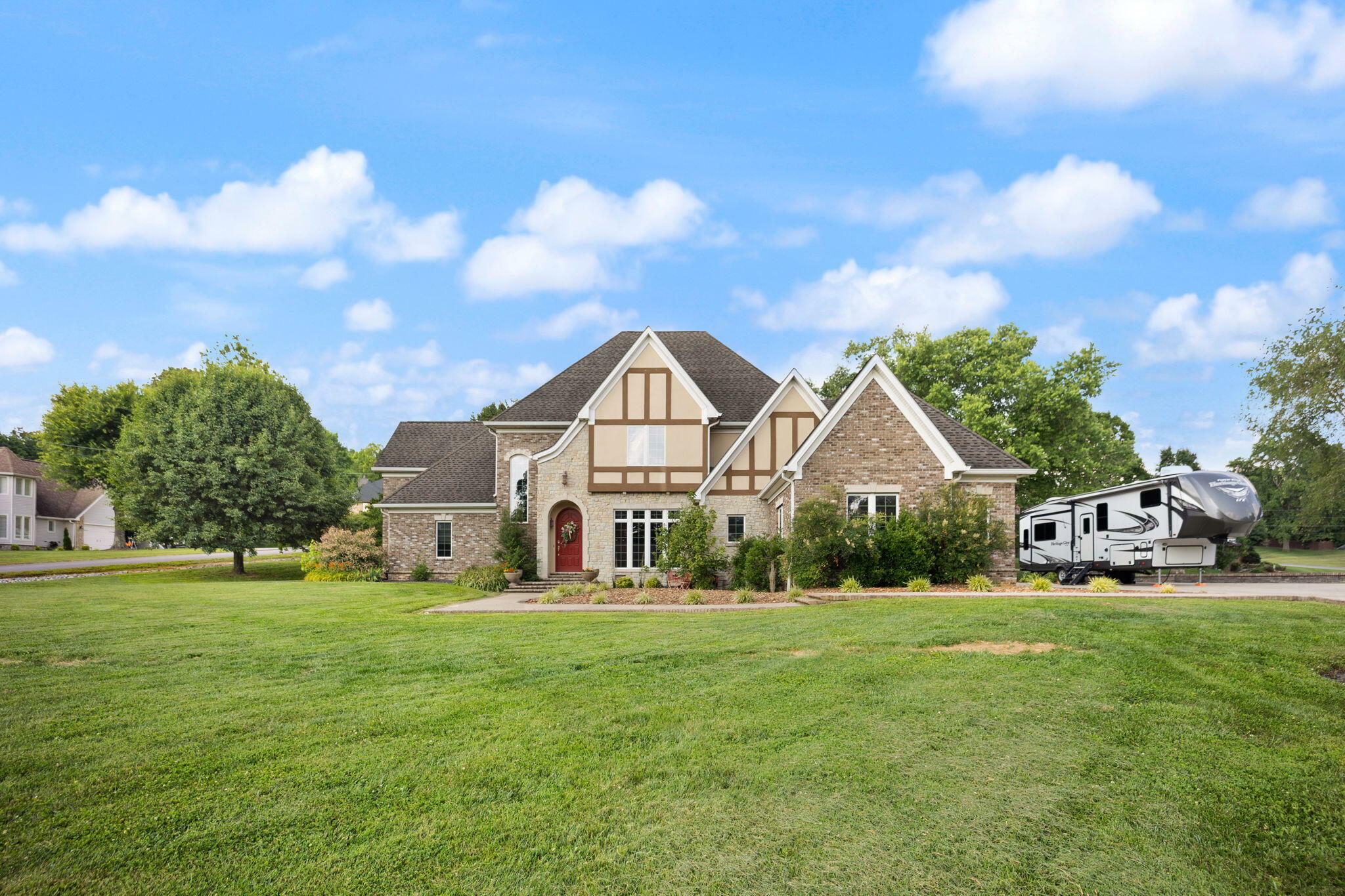 Property Photo: 200 Woodside Drive KY 42503