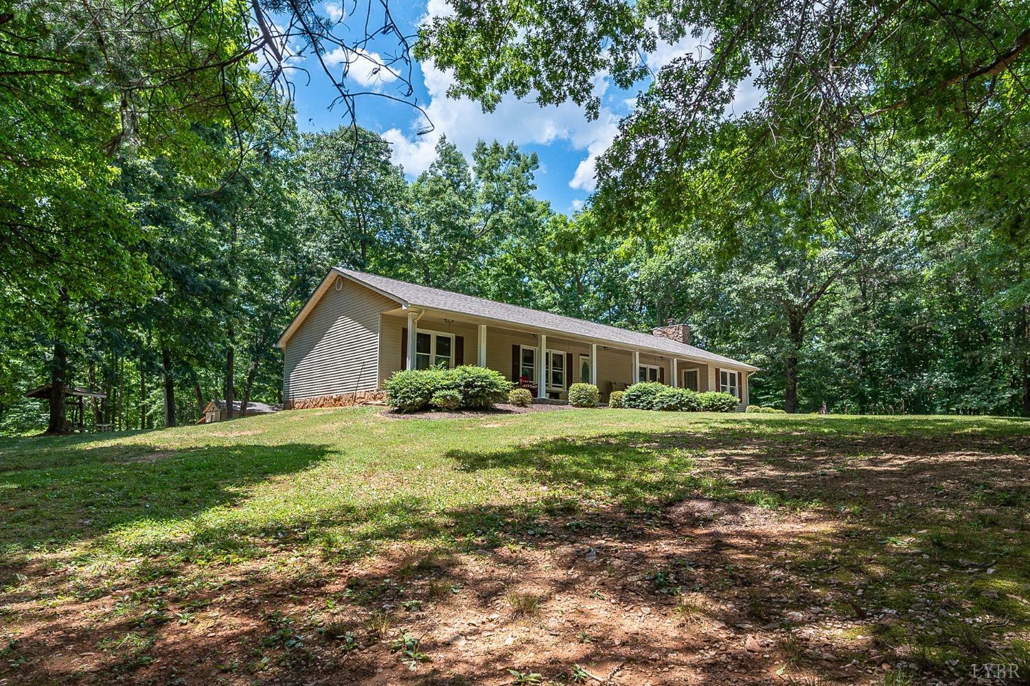 Property Photo:  1447 Von Roy Road  VA 24523 