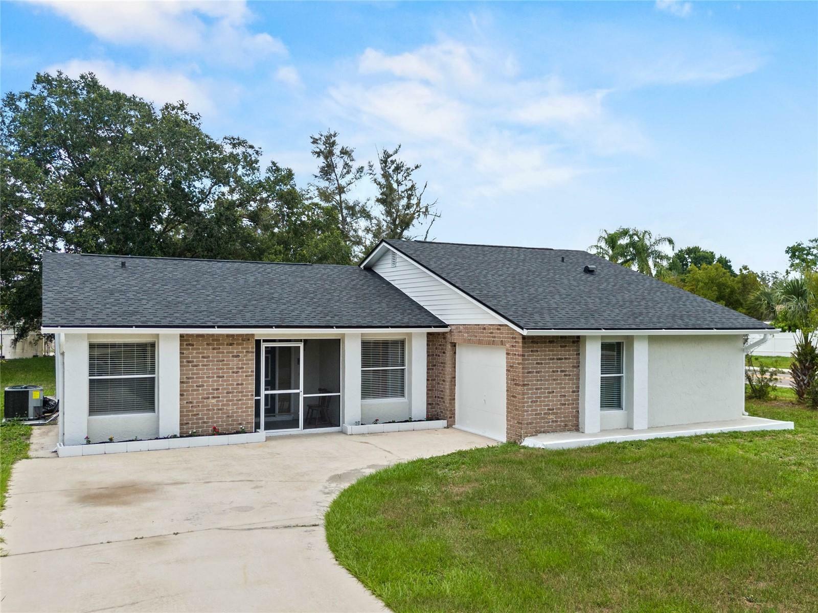 Property Photo:  601 Bogie Lane  FL 34759 