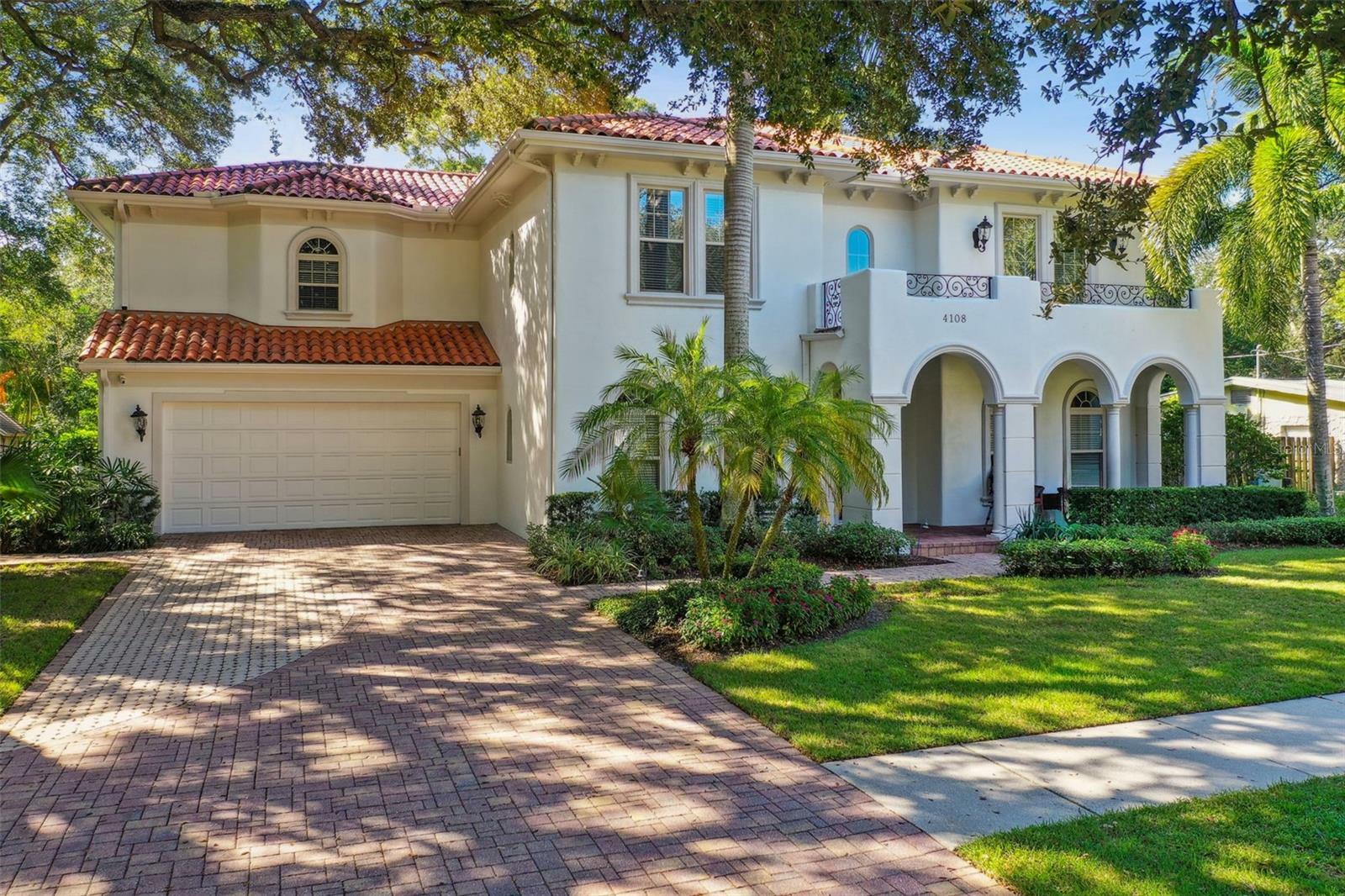 Property Photo: 4108 W San Luis Street FL 33629