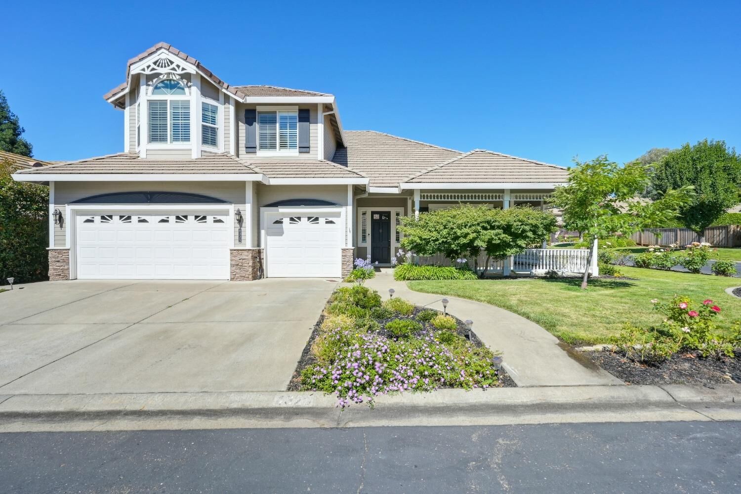 Property Photo: 4325 Kentwood Lane CA 95628