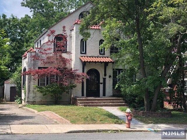 Property Photo: 982 Queen Anne Road NJ 07666