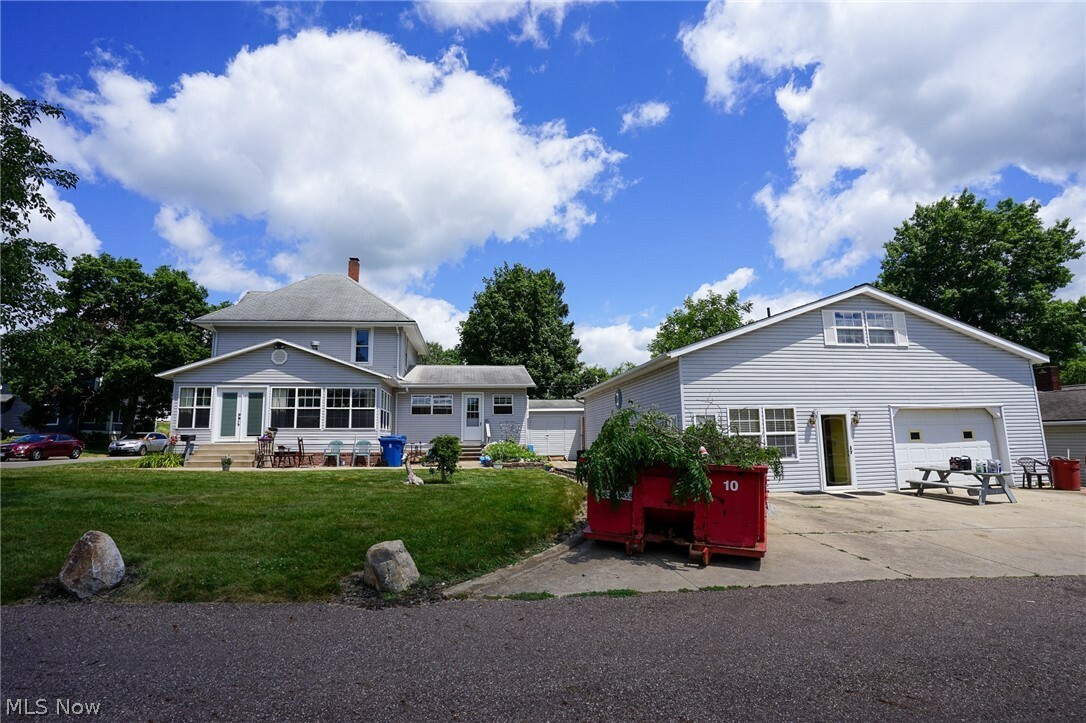 378 Walhonding Street NE  Brewster OH 44613 photo