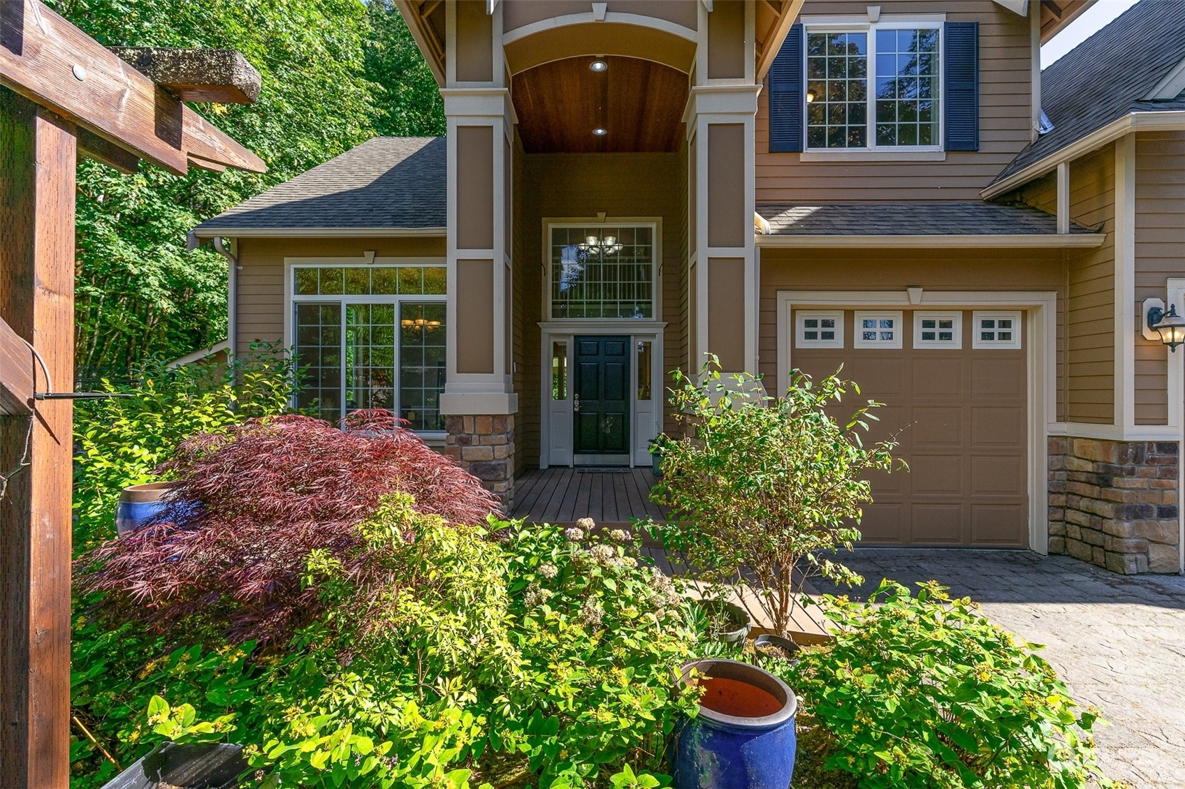 Property Photo: 453 SE Clark Street WA 98027
