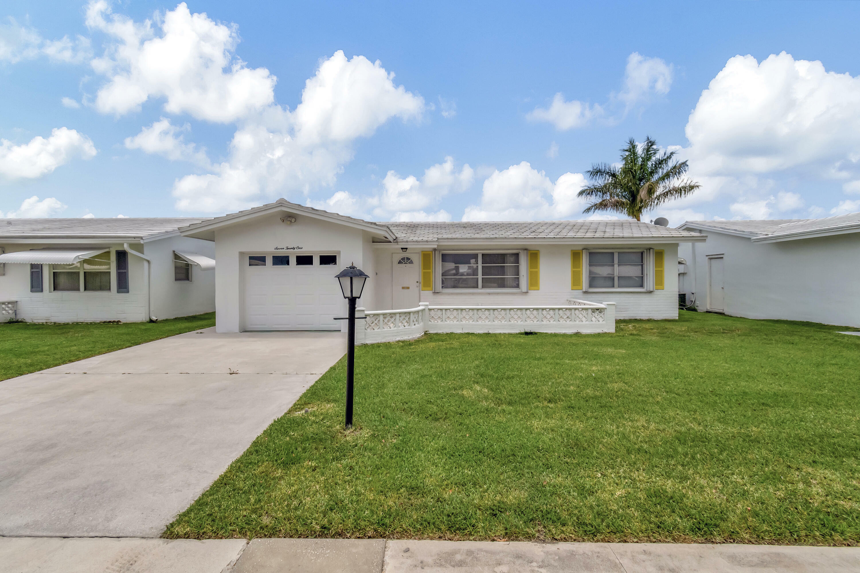 Property Photo:  721 SW 18th Street  FL 33426 