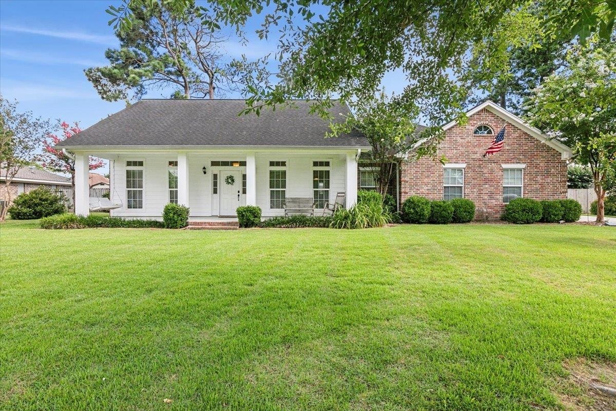 Property Photo:  150 Parkway  TX 77657 