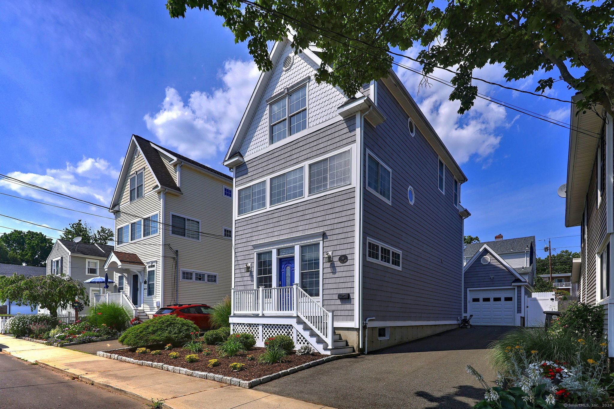 Property Photo:  54 Village Road  CT 06460 