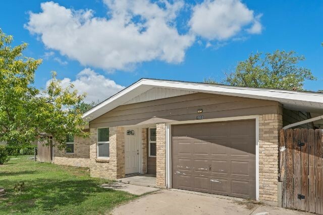 Property Photo:  1503 Westover Drive  TX 76549 