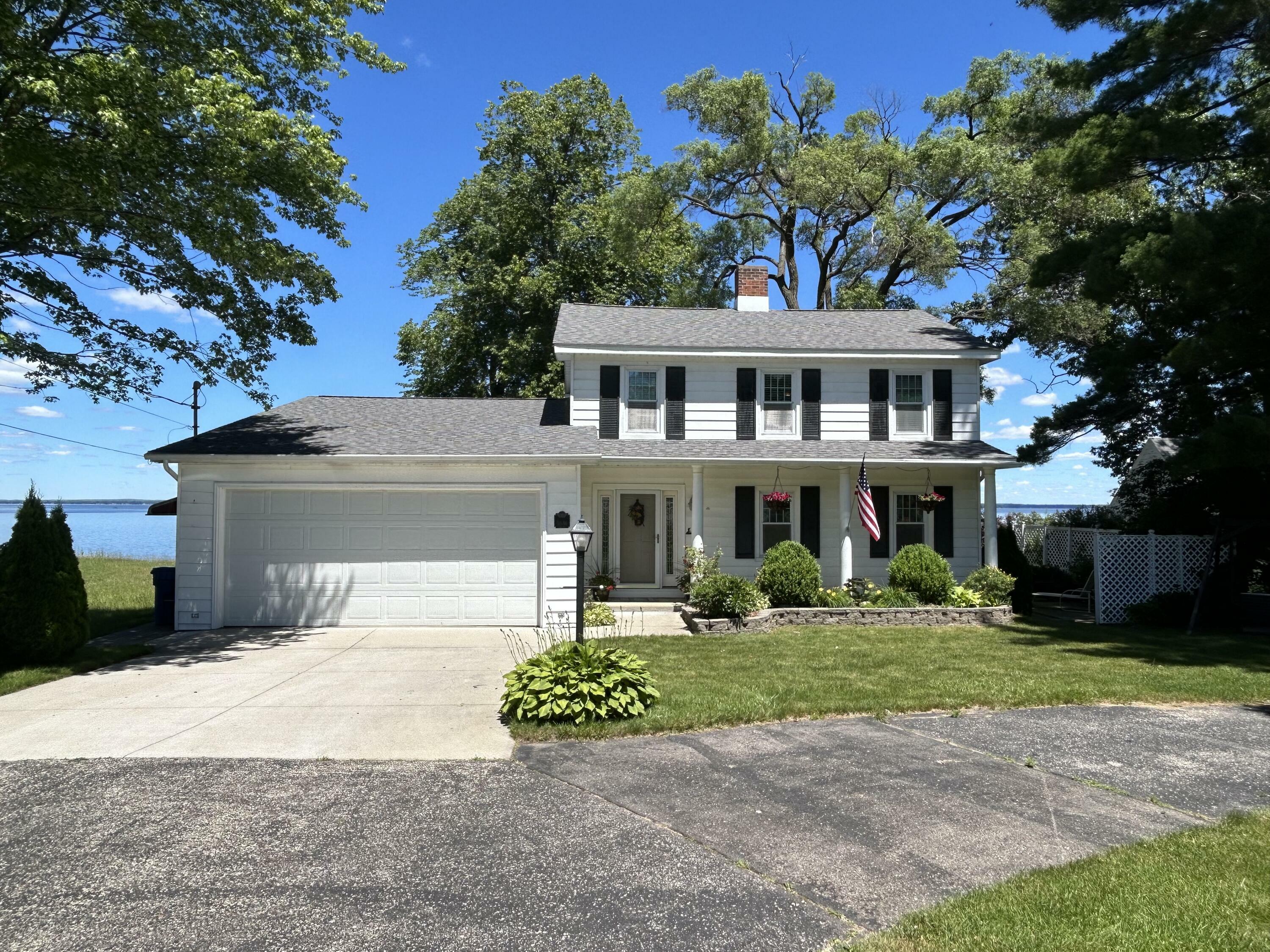 Property Photo:  5536 W Houghton Lake Drive  MI 48629 