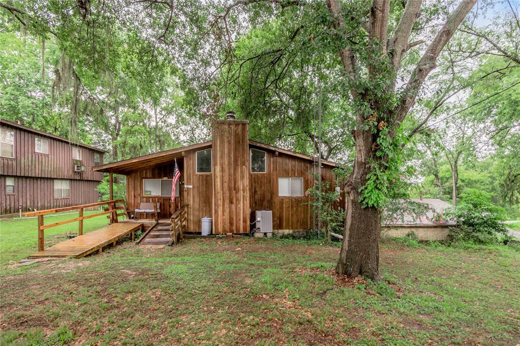 Property Photo:  12 Walker Trail  TX 77320 