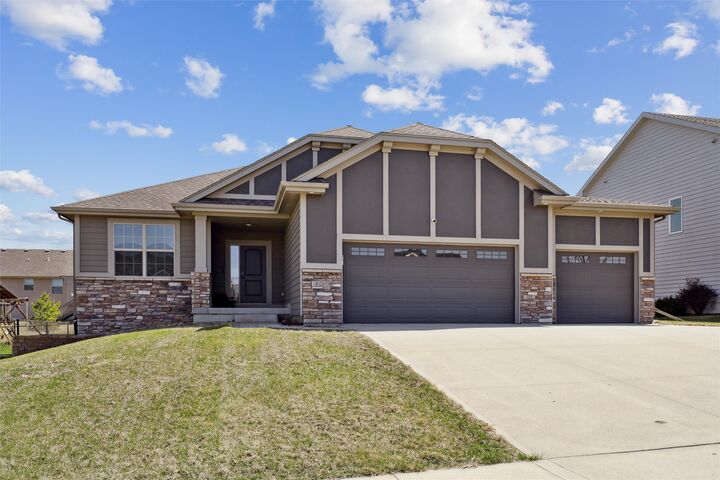 16548 Horton Drive  Clive IA 50325 photo