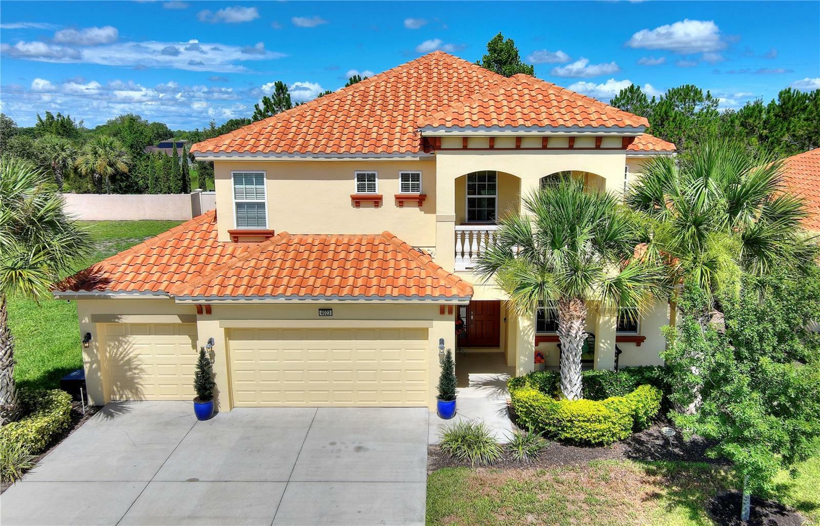 Property Photo:  4023 Oakrise Loop  FL 33837 