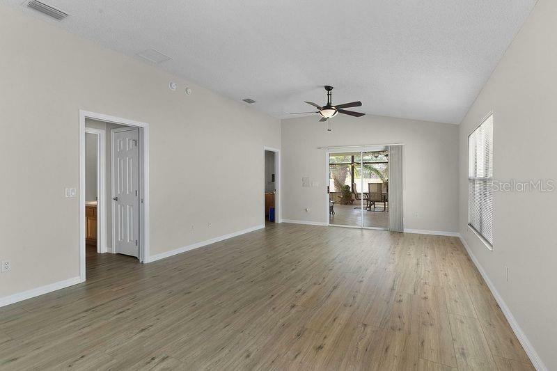 Property Photo:  1110 Burnettown Place  FL 32162 