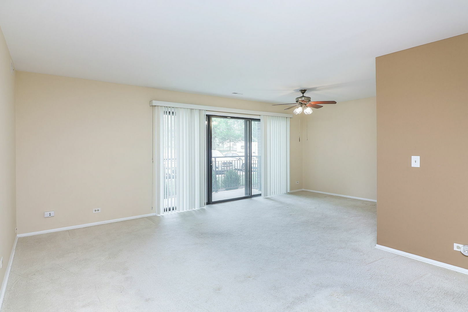 Property Photo:  301 Lake Hinsdale Drive 108  IL 60527 