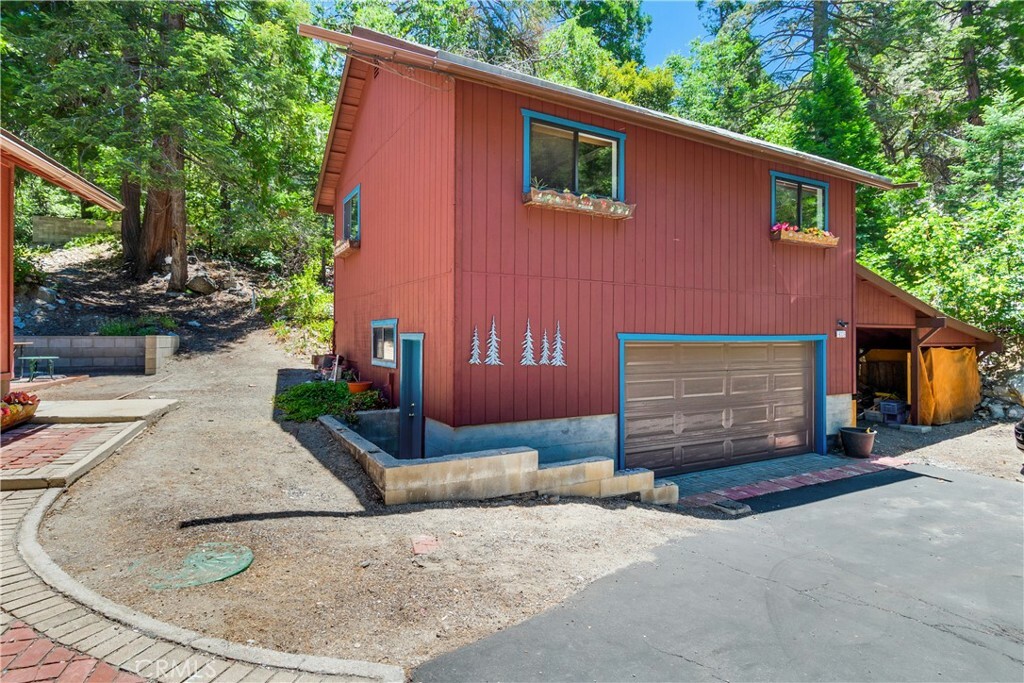 Property Photo:  9339 Wood Road  CA 92339 