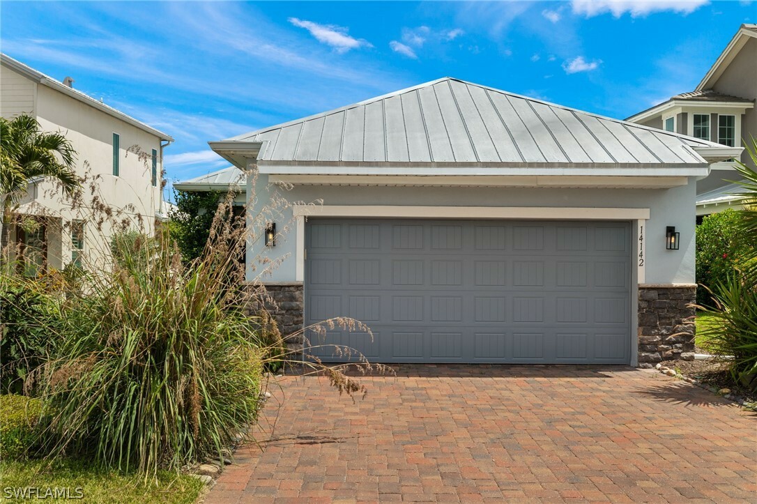 Property Photo:  14142 Nautica Court  FL 34114 