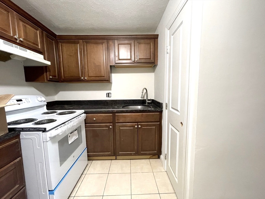 Property Photo: 580 Salem Street 5 MA 01880