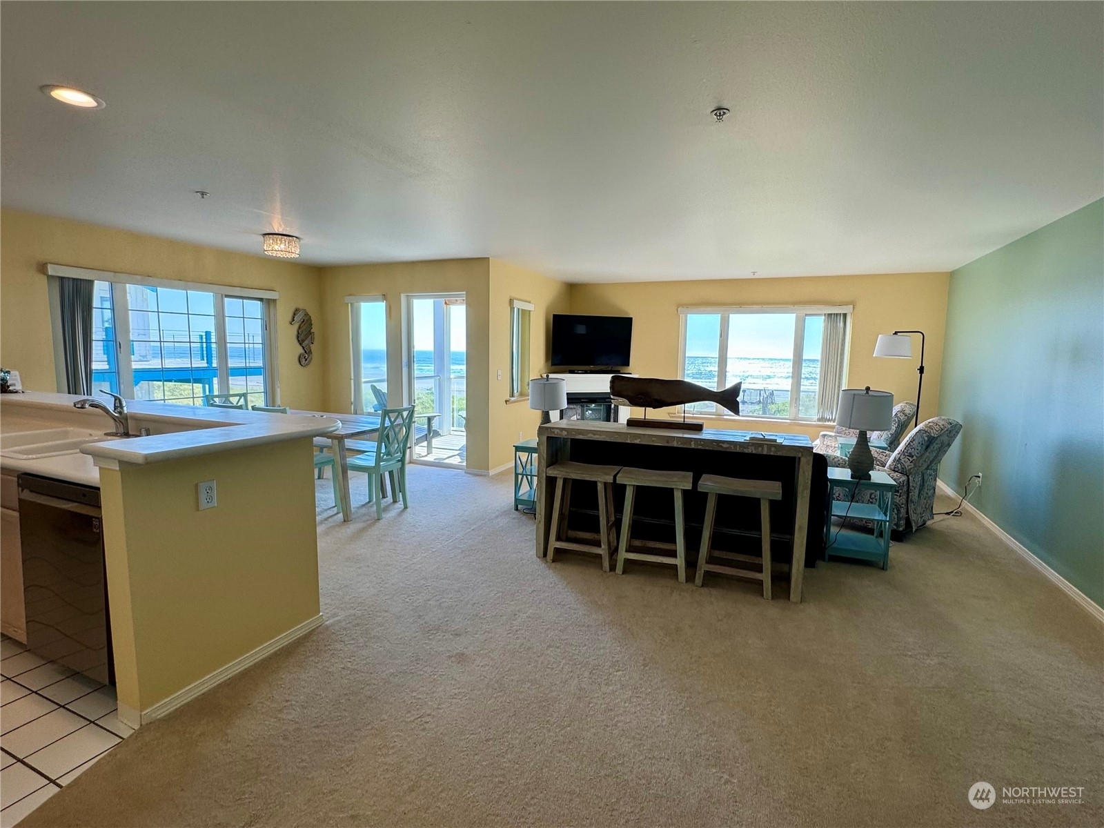 Property Photo:  1600 W Ocean Avenue 121  WA 98671 