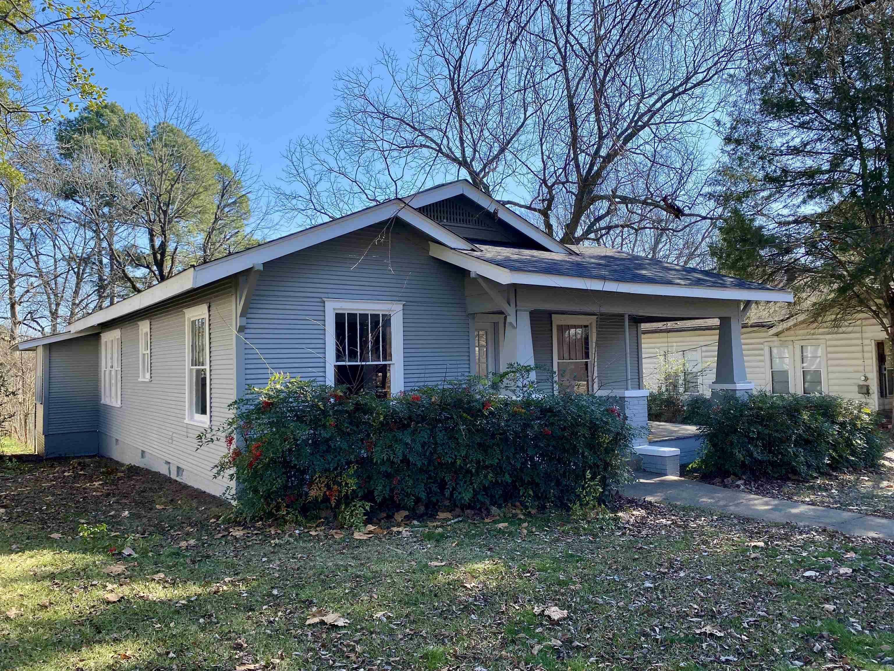 Property Photo: 312 N Montgomery St AR 72830