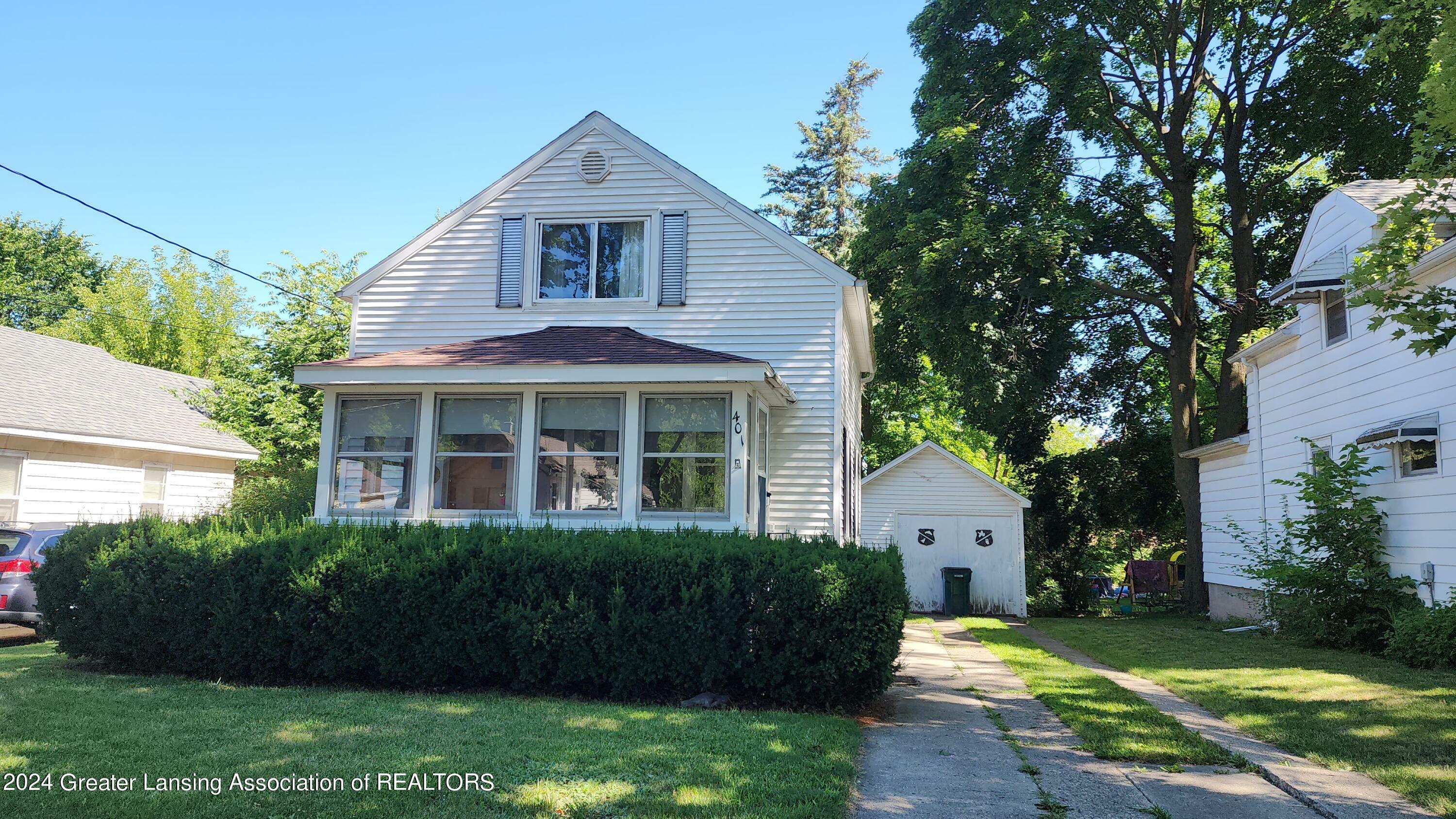 Property Photo:  401 E Rouse Street  MI 48910 